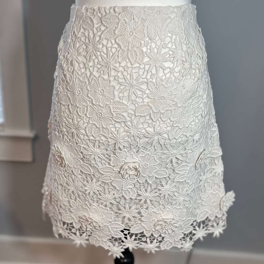 Custom White Floral Embroidered Lace Mini-Skirt. Excellent Condition. Size M EUC